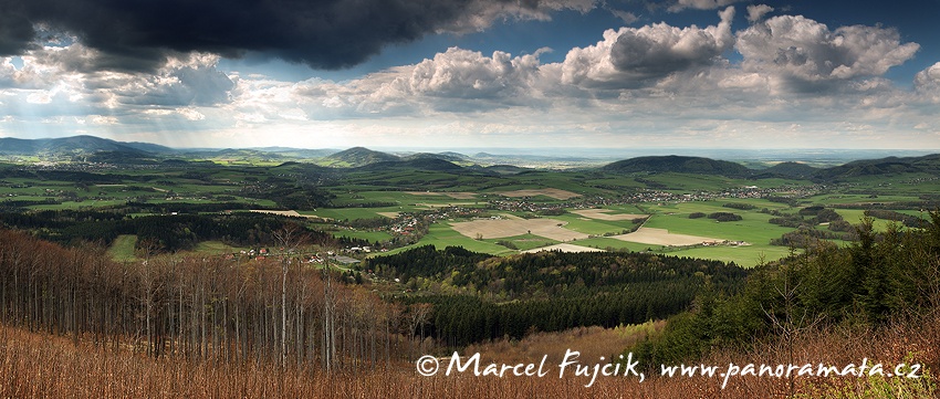 Úbočí - Pohled na Kozlovice