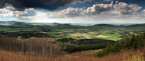 Úbočí - Pohled na Kozlovice