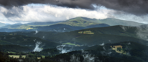 Zadní Polčany - výhled na Lysou horu